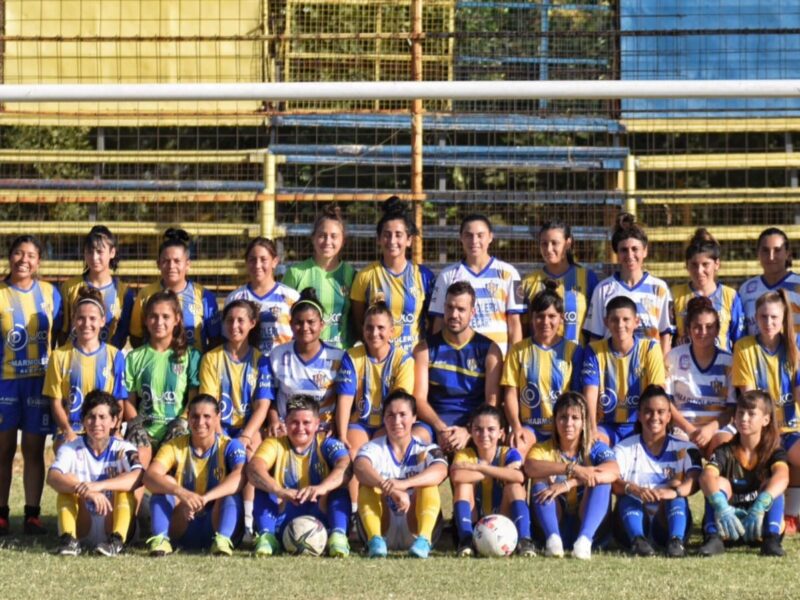 Puerto Nuevo femenino presentó al plantel 2023