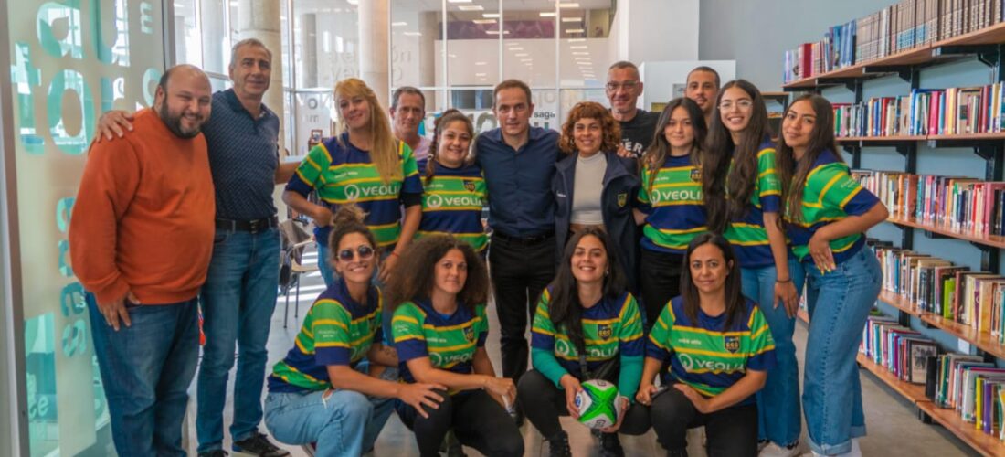 1er equipo femenino de rugby fueron recibidas por el intendente