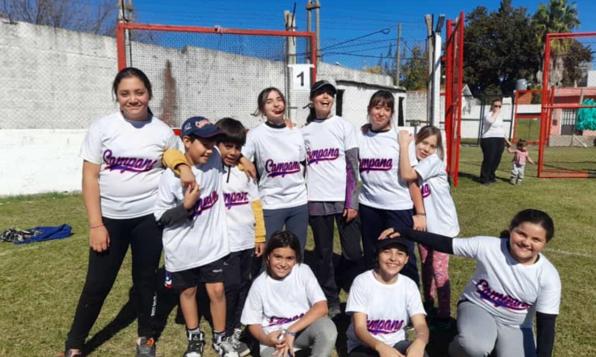 ESCUELA DE SÓFTBOL PARTICIPÓ DE ENCUENTRO EN SAN TELMO