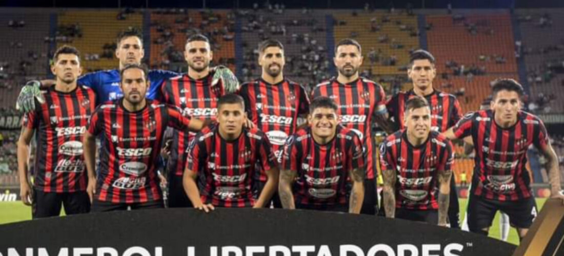 SOLÍS EN EL HISTÓRICO PASE DE PATRONATO A LA SUDAMERICANA