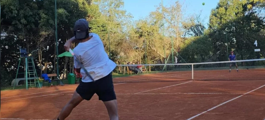 COMENZÓ EN TORNEO PROFESIONAL EN EL TENIS CLUB DE ZÁRATE