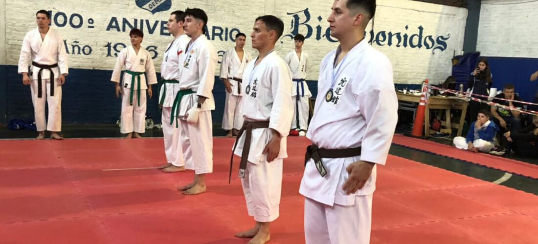 GRAN ACTUACIÓN DEL KARATE DOJO CAMPANA EN EL SUDAMERICANO