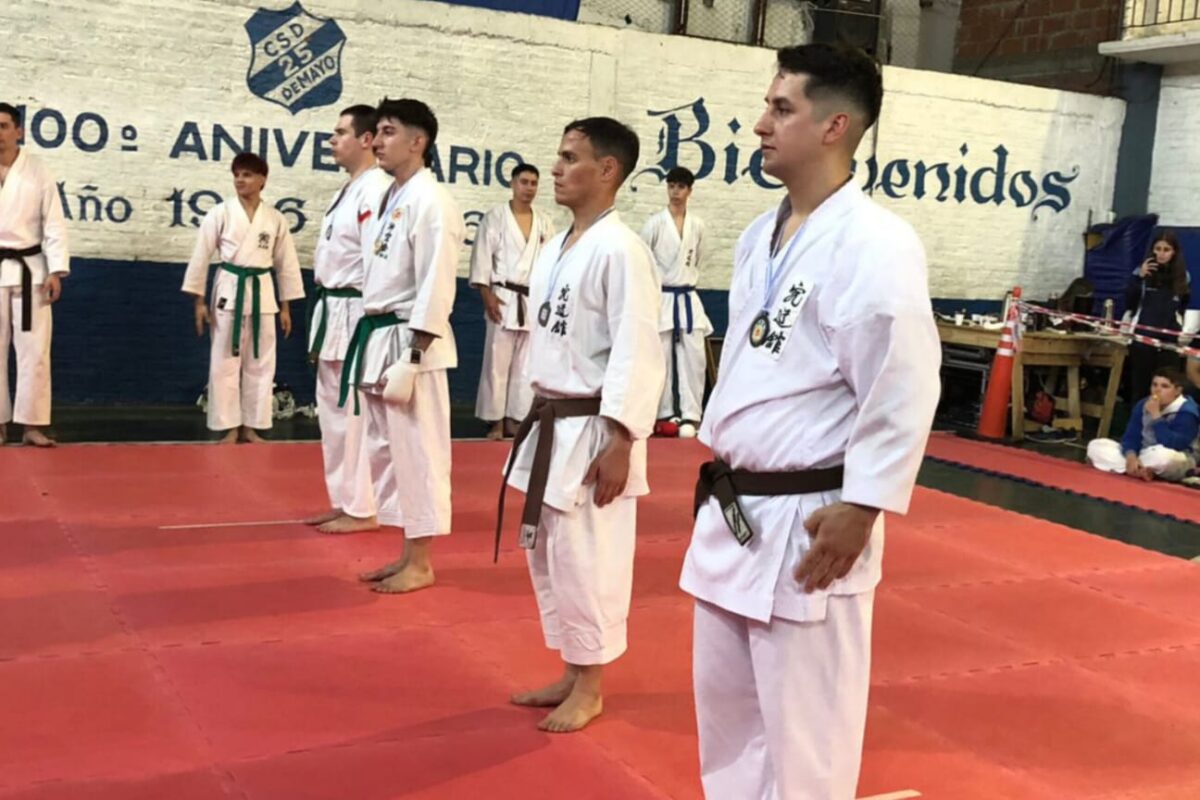 GRAN ACTUACIÓN DEL KARATE DOJO CAMPANA EN EL SUDAMERICANO